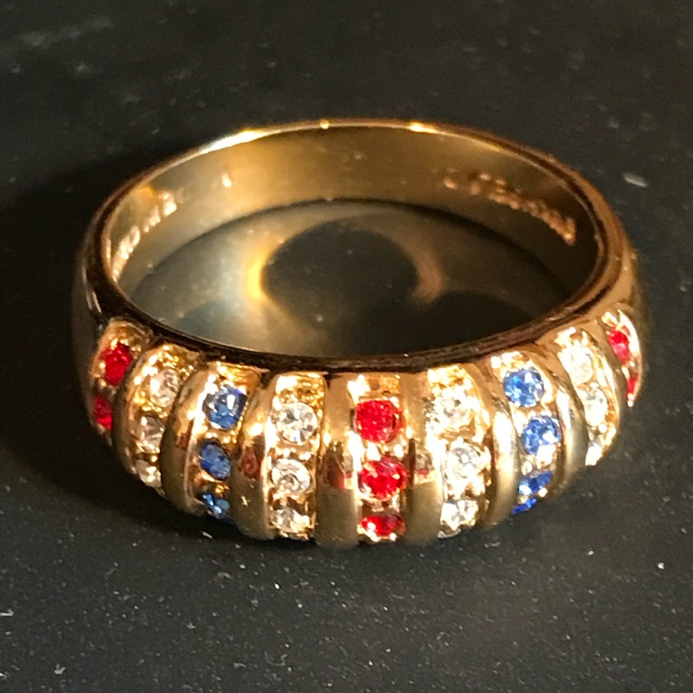 Ring - Picture 4 of 4